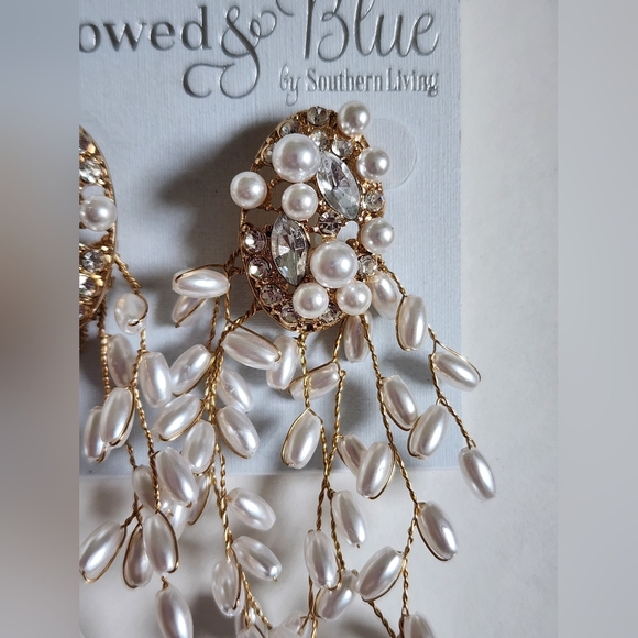 New Borrowed and Blue Women's Pearl & Rhinestones Drop Gold Vines Stud Earrings - Picture 2 of 13